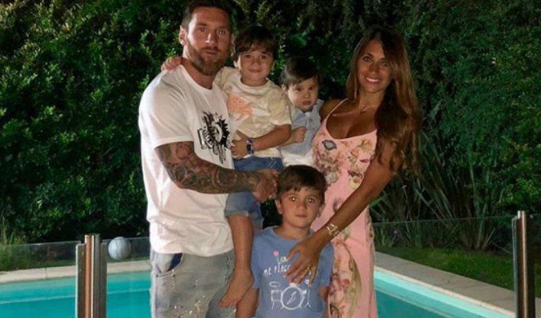 ¡Familia feliz! La increíble foto que publicó Antonella Roccuzzo desde una playa paradisíaca