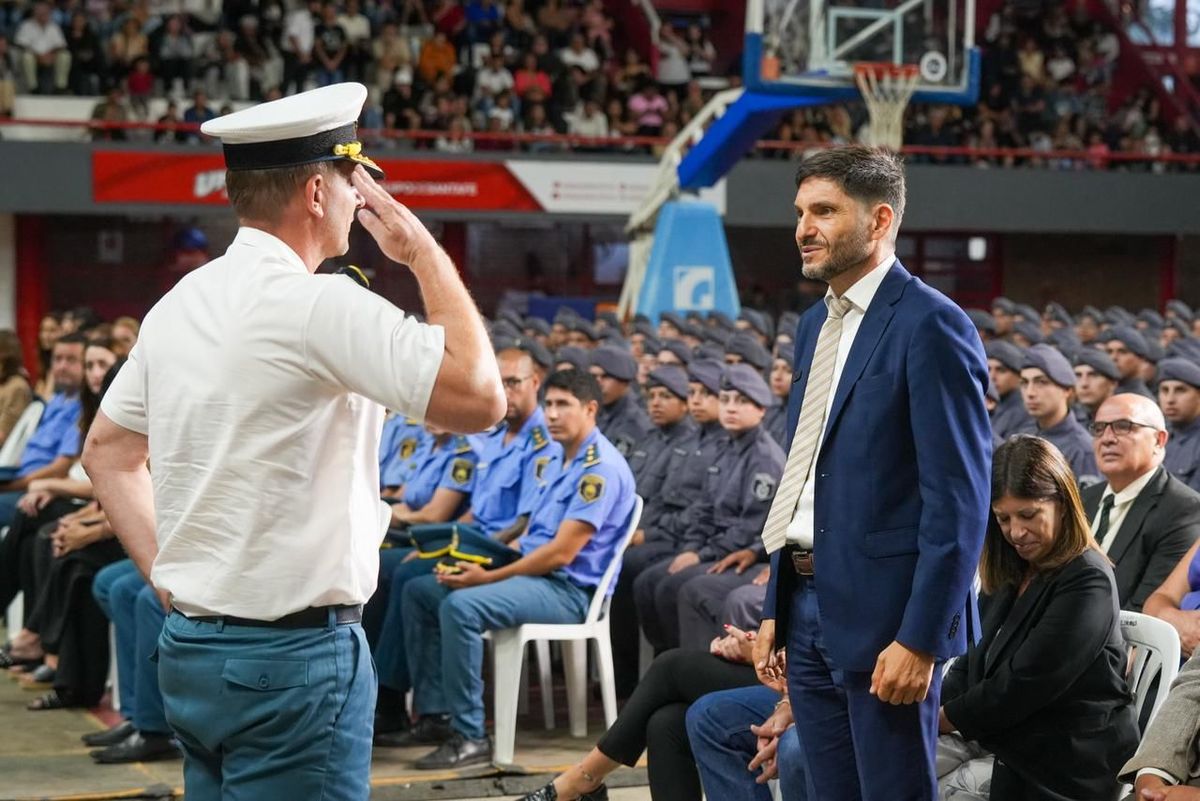 El gobernador Maximiliano Pullaro presidió la ceremonia. El gobernador Maximiliano Pullaro presidió la ceremonia. 