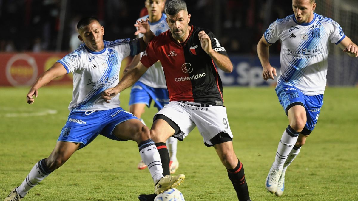 Colón no puede romper el cero y empata con San Telmo en Santa Fe.