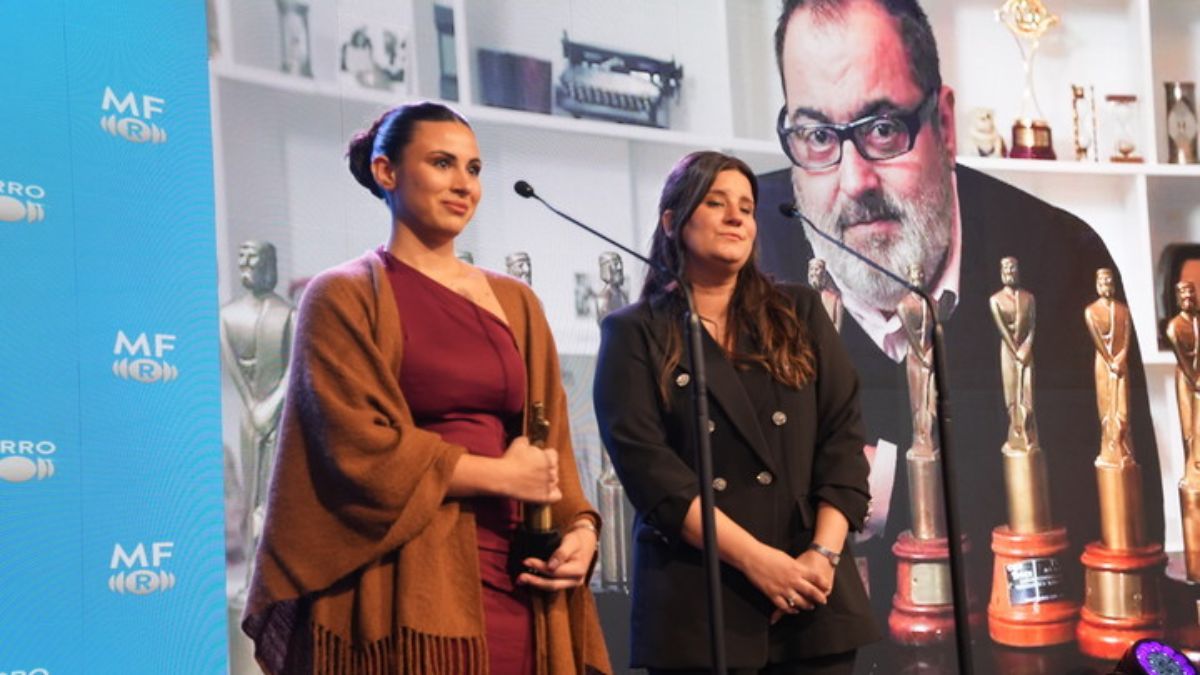 Lola y Bárbara, unidas por Jorge Lanata en los Martín Fierro de Radio 2025. Lola y Bárbara, unidas por Jorge Lanata en los Martín Fierro de Radio 2025.