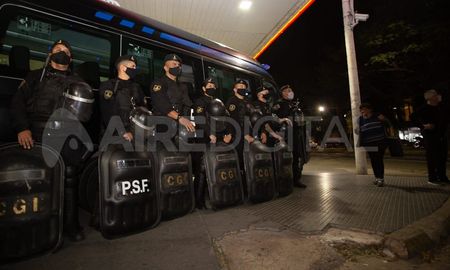 El operativo de la Policía de Santa Fe comenzó este viernes a las 17.30. El operativo de la Policía de Santa Fe comenzó este viernes a las 17.30.