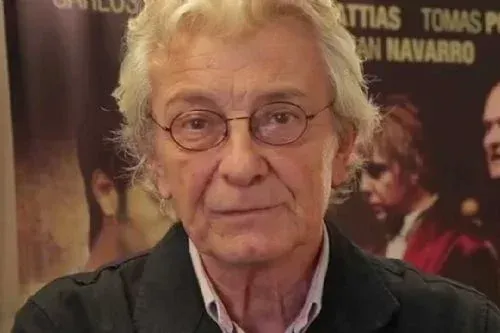 Arturo Bonín tiene 78 años.
