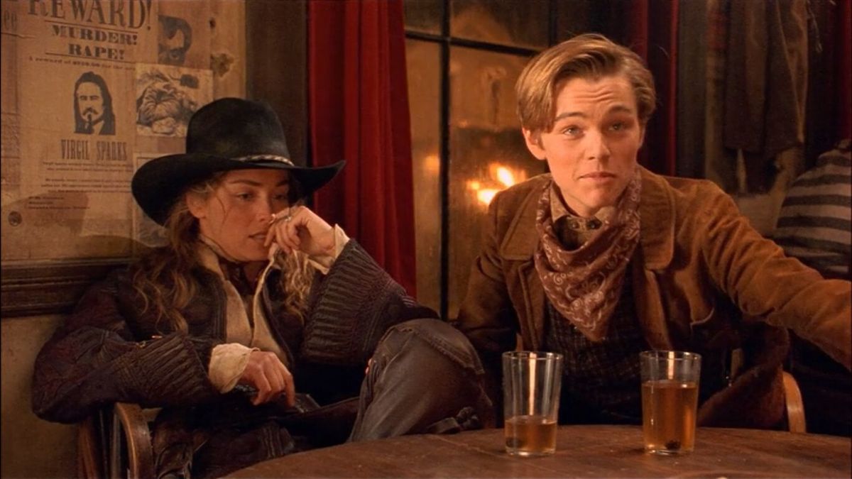 Rápida y mortal fue elogiada por su acción, su suspense y sus actuaciones. Rápida y mortal fue elogiada por su acción, su suspense y sus actuaciones.