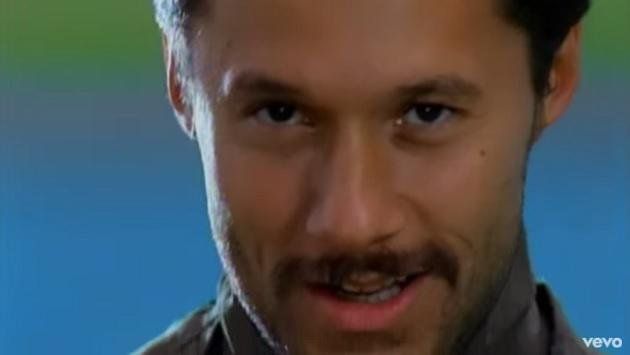 Diego Torres lanzó Color esperanza en 2001.