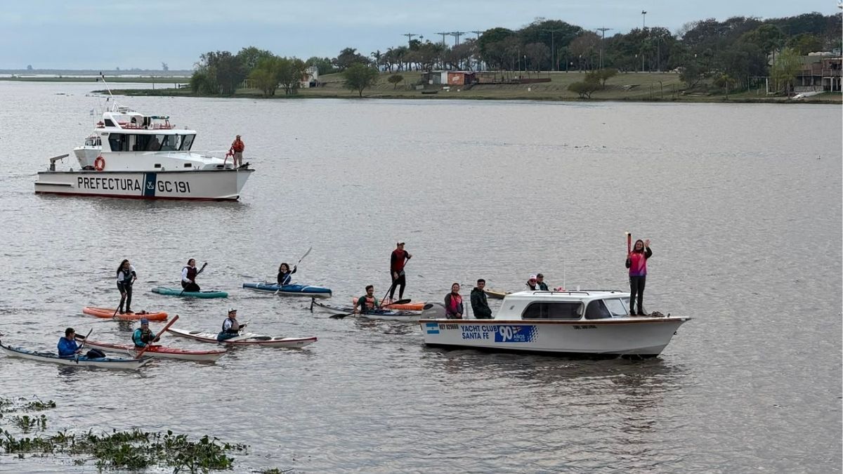 Desde la Laguna Setúbal, la Antorcha Suramericana llegó a la capital provincial este domingo y activó la cuenta regresiva para los Juegos Suramericanos 2026.