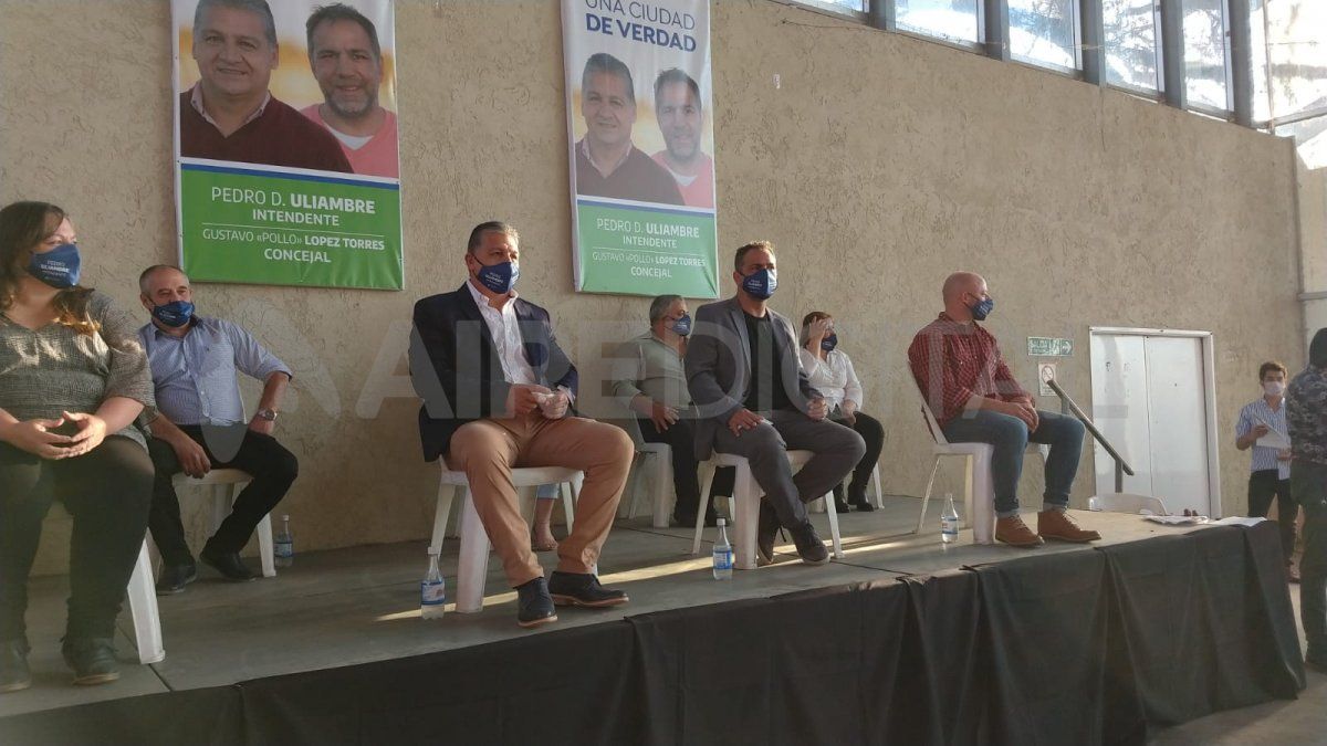 Pedro Uliambre presentó la lista que encabeza como precandidato a intendente de Sauce Viejo.&nbsp;