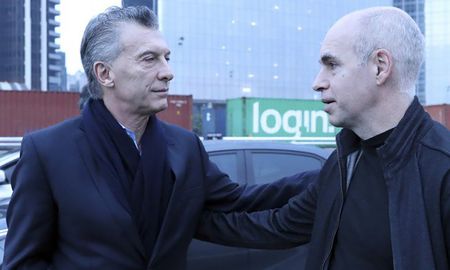 El expresidente Mauricio Macri y el actual jefe de Gobierno porteño, Horacio Rodríguez Larreta, repudiaron en Twitter la manifestación frente a la casa de Ricardo Lorenzetti el domingo. El expresidente Mauricio Macri y el actual jefe de Gobierno porteño, Horacio Rodríguez Larreta, repudiaron en Twitter la manifestación frente a la casa de Ricardo Lorenzetti el domingo.