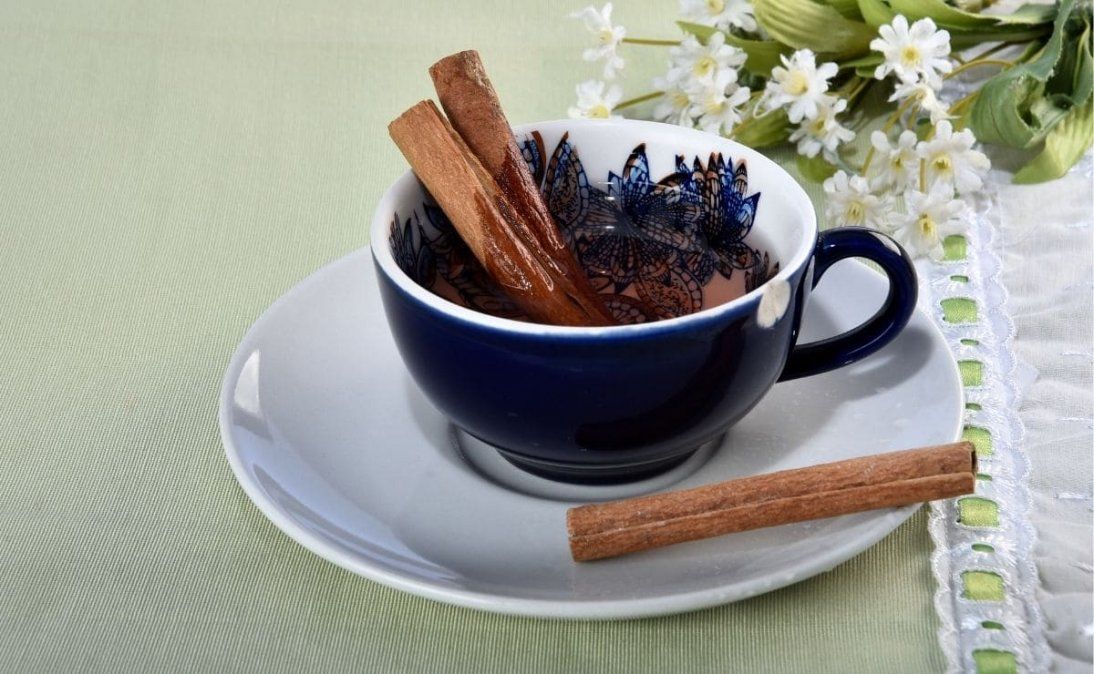 El té de clavo cuenta con características específicas que lo convierten en una infusión idónea en determinadas situaciones.