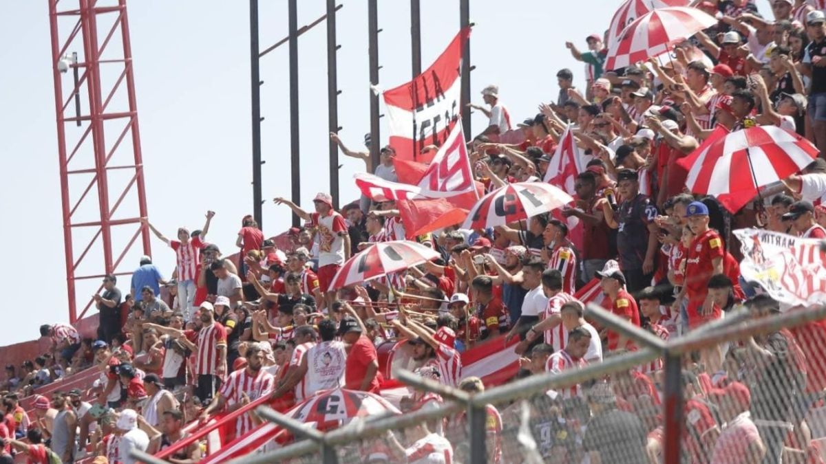 Hinchas de San Martín de Tucumán