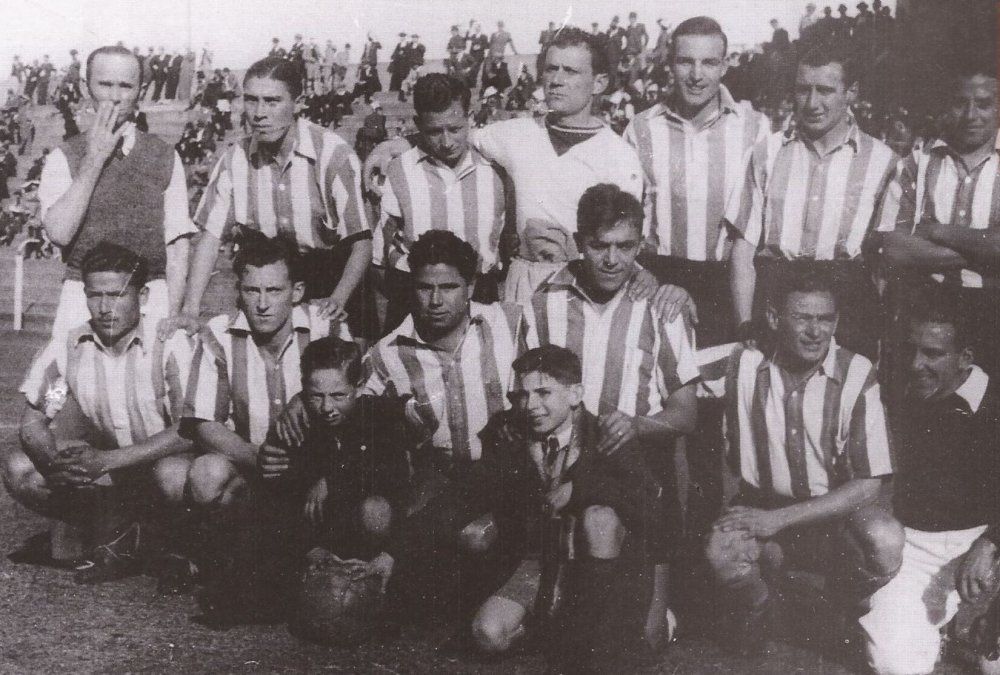El equipo subcampeón de Primera B. Año 1943.