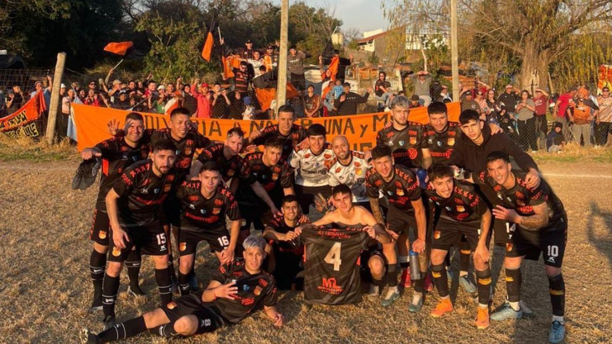 Las Flores tomó distancia en la tabla de posiciones tras golear a Defensores de Peñaloza.