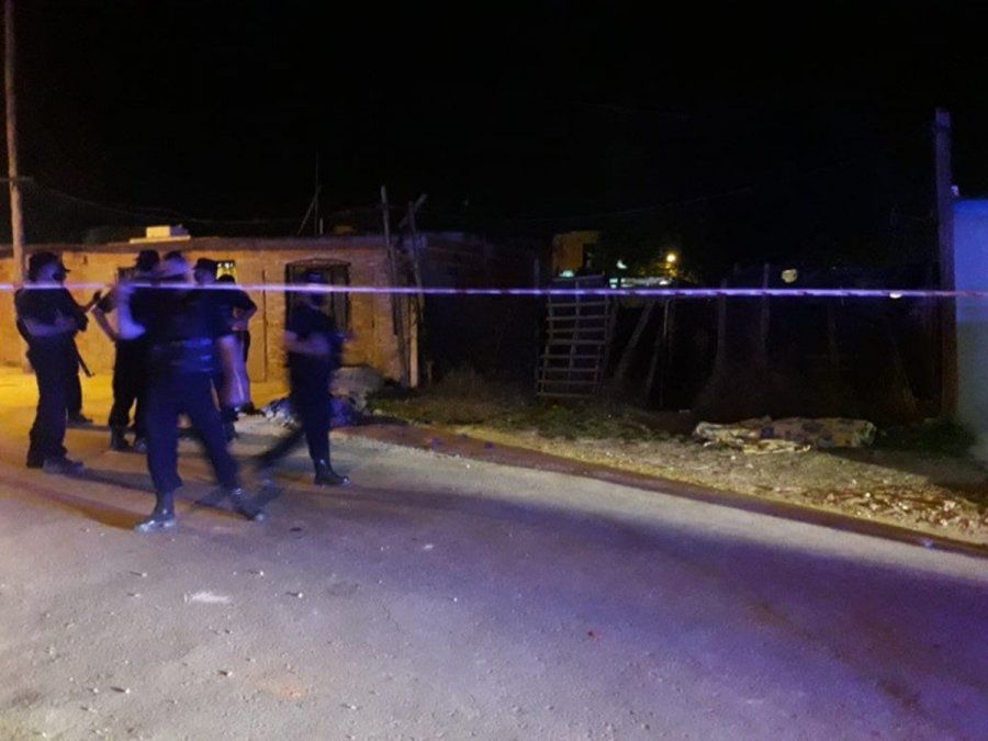 El joven de 26 años asesinado estaba discutiendo en la vía pública con su homicida.&nbsp;