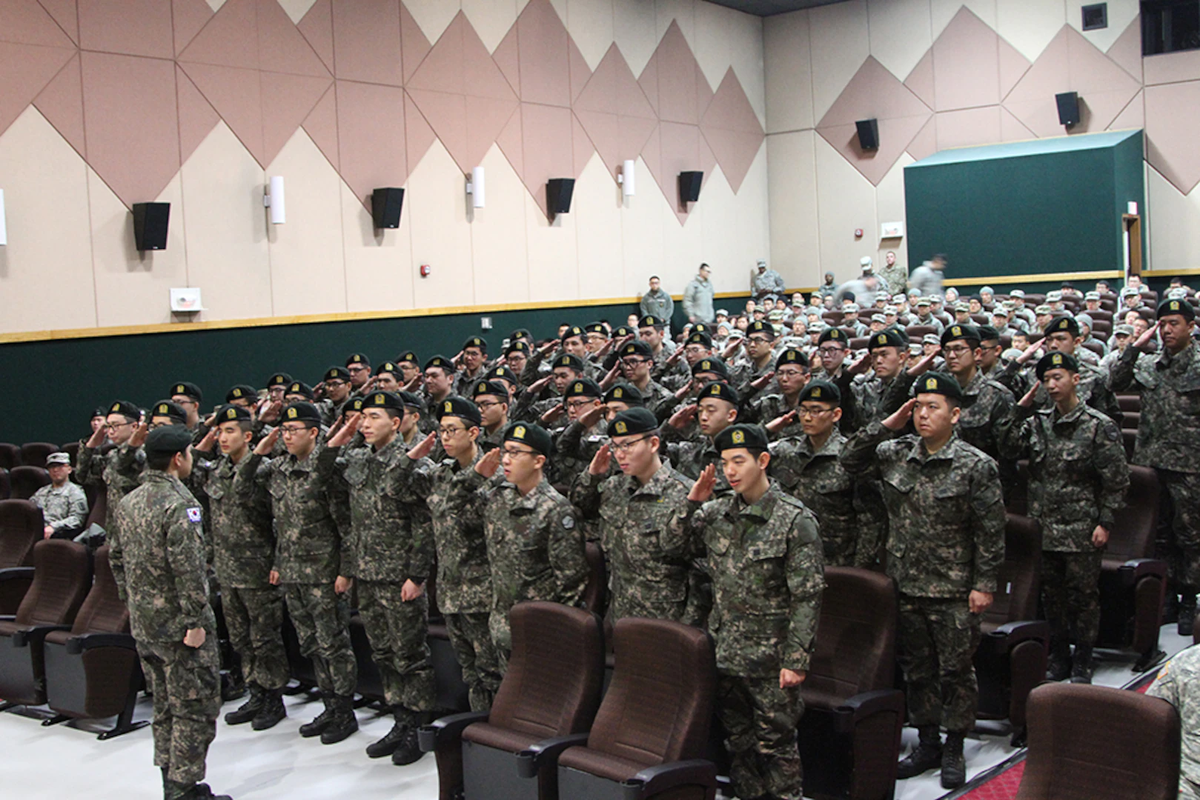 La duración del servicio militar obligatorio en Corea del Sur, dependerá del servicio que cada uno preste.