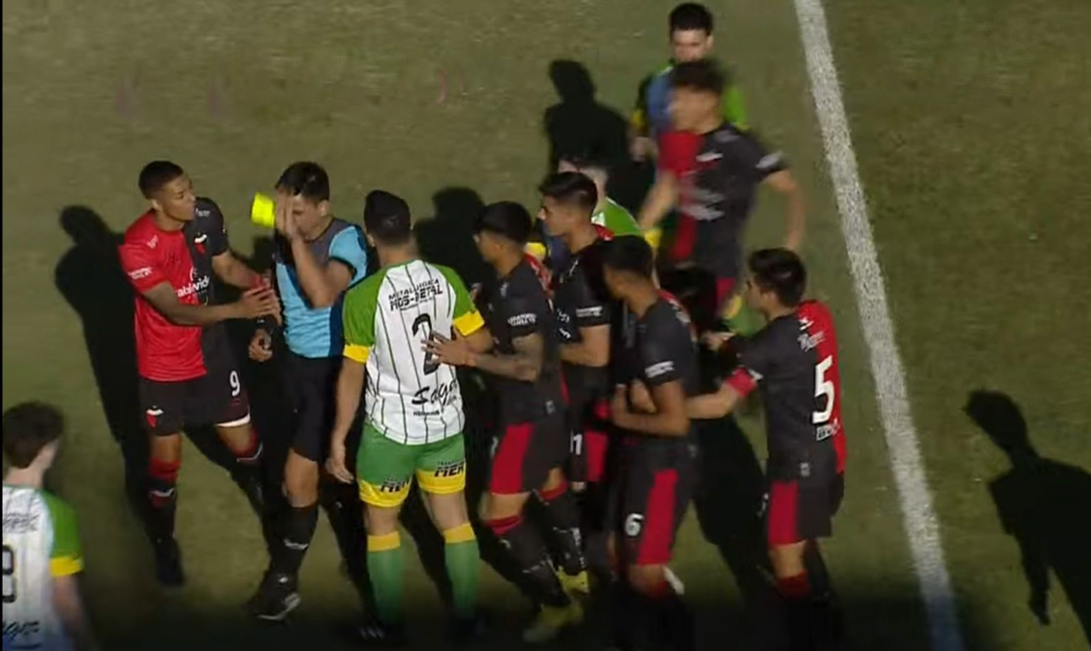 Colón y Juventud de Malabrigo juegan por un lugar en semifinales de la Copa Santa Fe.