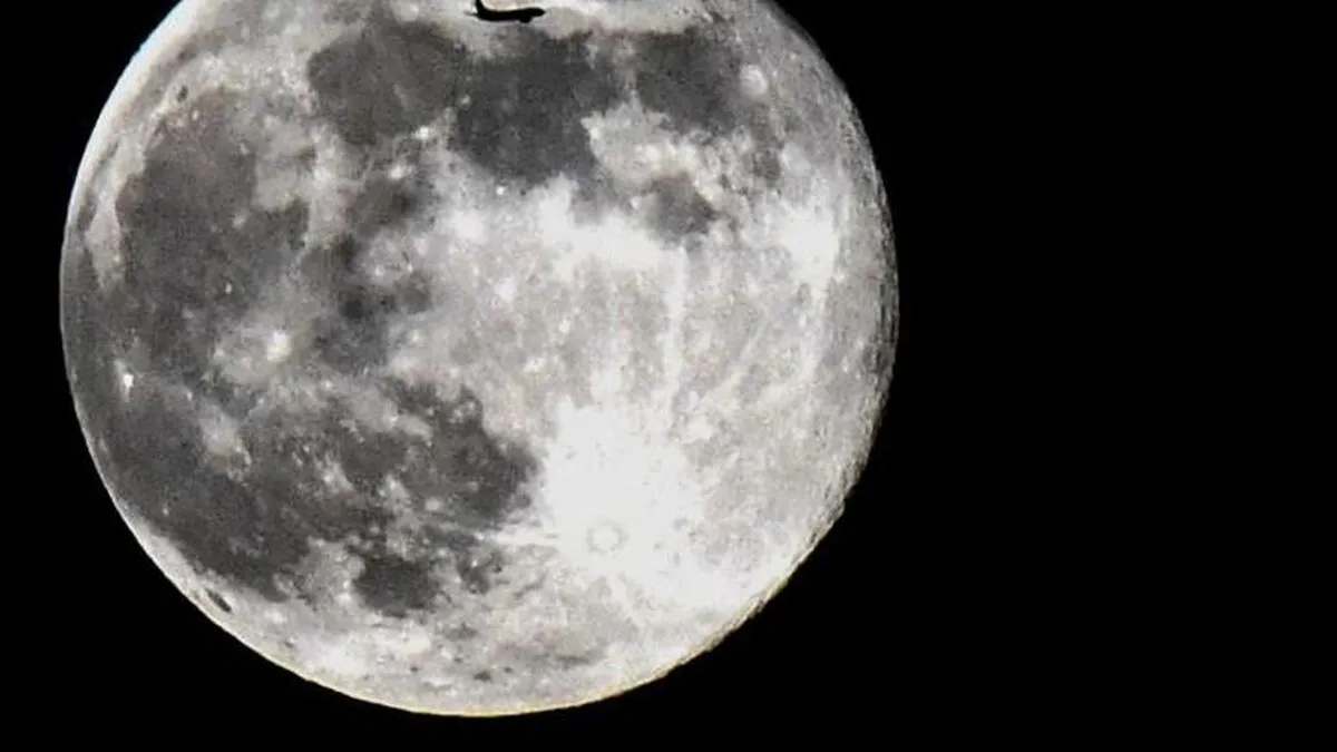 Buscan establecer husos horarios en la Luna: ¿por qué es tan necesario?