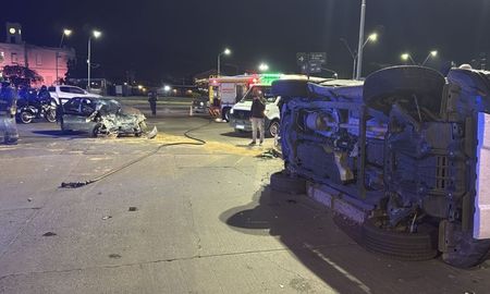 Un impactante accidente se registró en la ciudad de Santa Fe este viernes por la tarde Un impactante accidente se registró en la ciudad de Santa Fe este viernes por la tarde