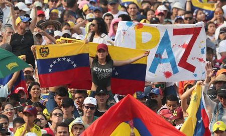un concierto con un objetivo politico: generar entusiasmo entre los opositores para traspasar la frontera un concierto con un objetivo politico: generar entusiasmo entre los opositores para traspasar la frontera