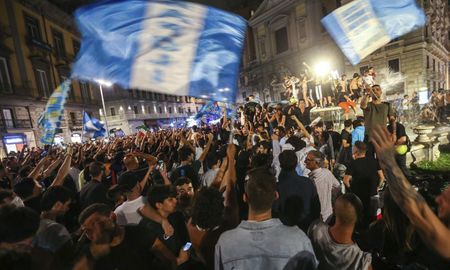 temen un rebrote de coronavirus por los festejos del napoli en italia temen un rebrote de coronavirus por los festejos del napoli en italia