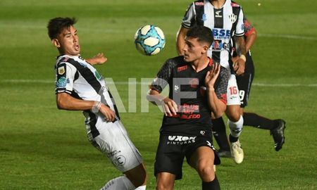 Tomás Chancalay dio positivo de coronavirus y no jugará ante San Lorenzo por la Copa Diego Maradona. Tomás Chancalay dio positivo de coronavirus y no jugará ante San Lorenzo por la Copa Diego Maradona.