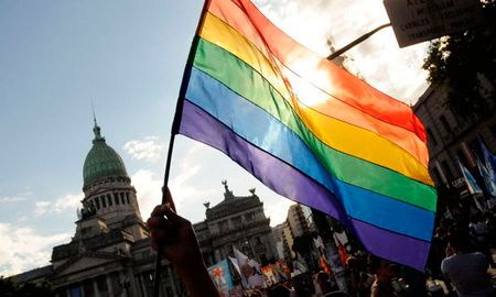 Cupo trans. En el Senado, al menos el 1% será para personas travestis y transexuales. Cupo trans. En el Senado, al menos el 1% será para personas travestis y transexuales.