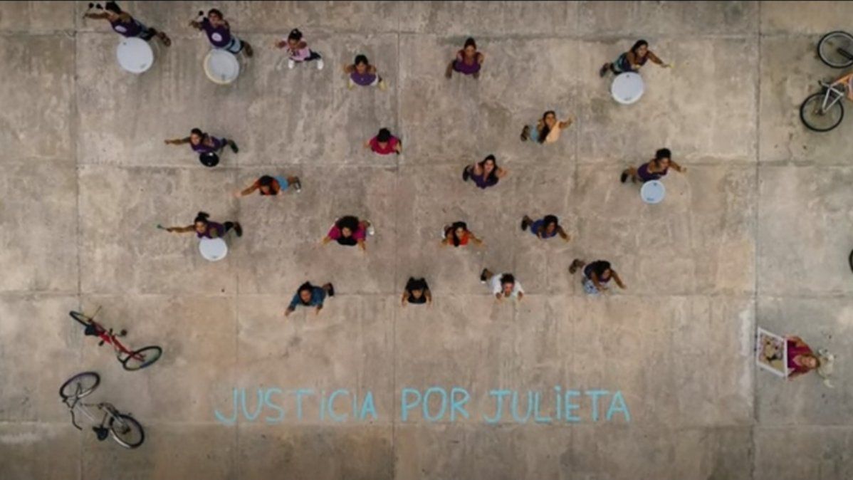 Girda y los del Alba es un grupo de cumbia rosarino. Fabiana Morón