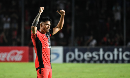 Se conoció la lesión que sufrió Axel Rodríguez durante el partido de Colón. Se conoció la lesión que sufrió Axel Rodríguez durante el partido de Colón.