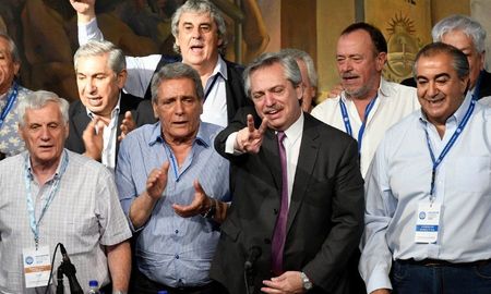 Aire de Santa Fe | Alberto Fernandez con CGT.jpg