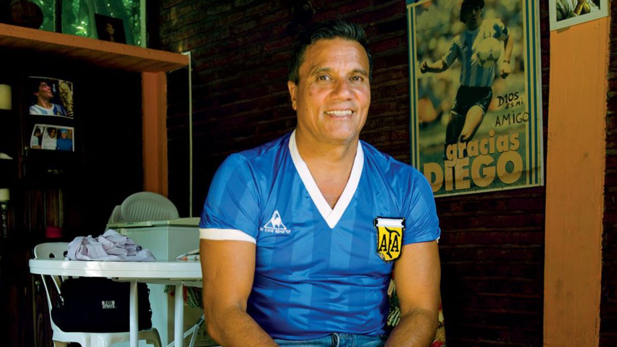 Héctor Enrique: No se puede comparar a Maradona con Messi, como Diego no hay