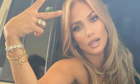 maquillaje facil: como lucir una piel de porcelana y glowy al estilo de jennifer lopez maquillaje facil: como lucir una piel de porcelana y glowy al estilo de jennifer lopez