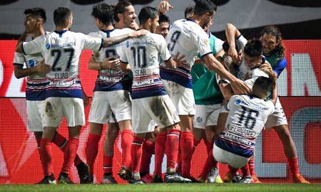 El Ciclón venció a Platense como visitante y se ubica en la segunda posición de la zona 1, por detrás de Colón. El Ciclón venció a Platense como visitante y se ubica en la segunda posición de la zona 1, por detrás de Colón.