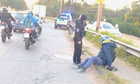 El accidente ocurrió en la cabecera santafesina del Puente Carretero, en la zona de ingreso a la obra del nuevo puente. El accidente ocurrió en la cabecera santafesina del Puente Carretero, en la zona de ingreso a la obra del nuevo puente.