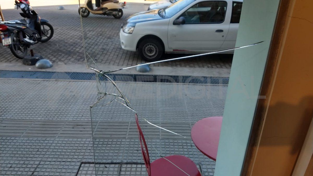 Según la dueña, son los trapitos los que cometen los robos en la zona