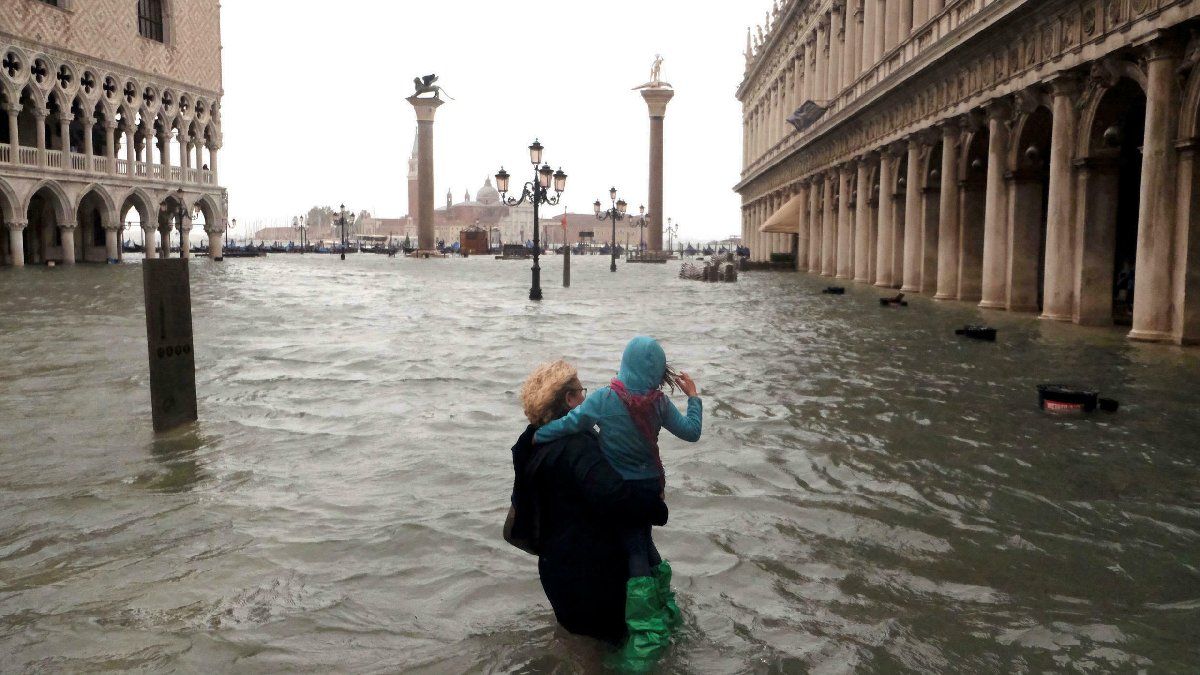 Dos muertos y una desaparecida en Italia por las lluvias torrenciales