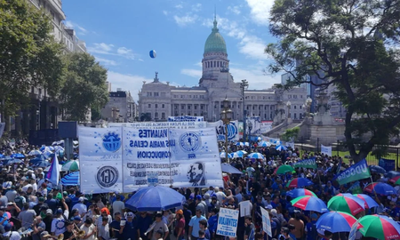 La decisión surgió en la última reunión del Partido Justicialista bonaerense, que tuvo lugar en La Plata el pasado viernes. La decisión surgió en la última reunión del Partido Justicialista bonaerense, que tuvo lugar en La Plata el pasado viernes.