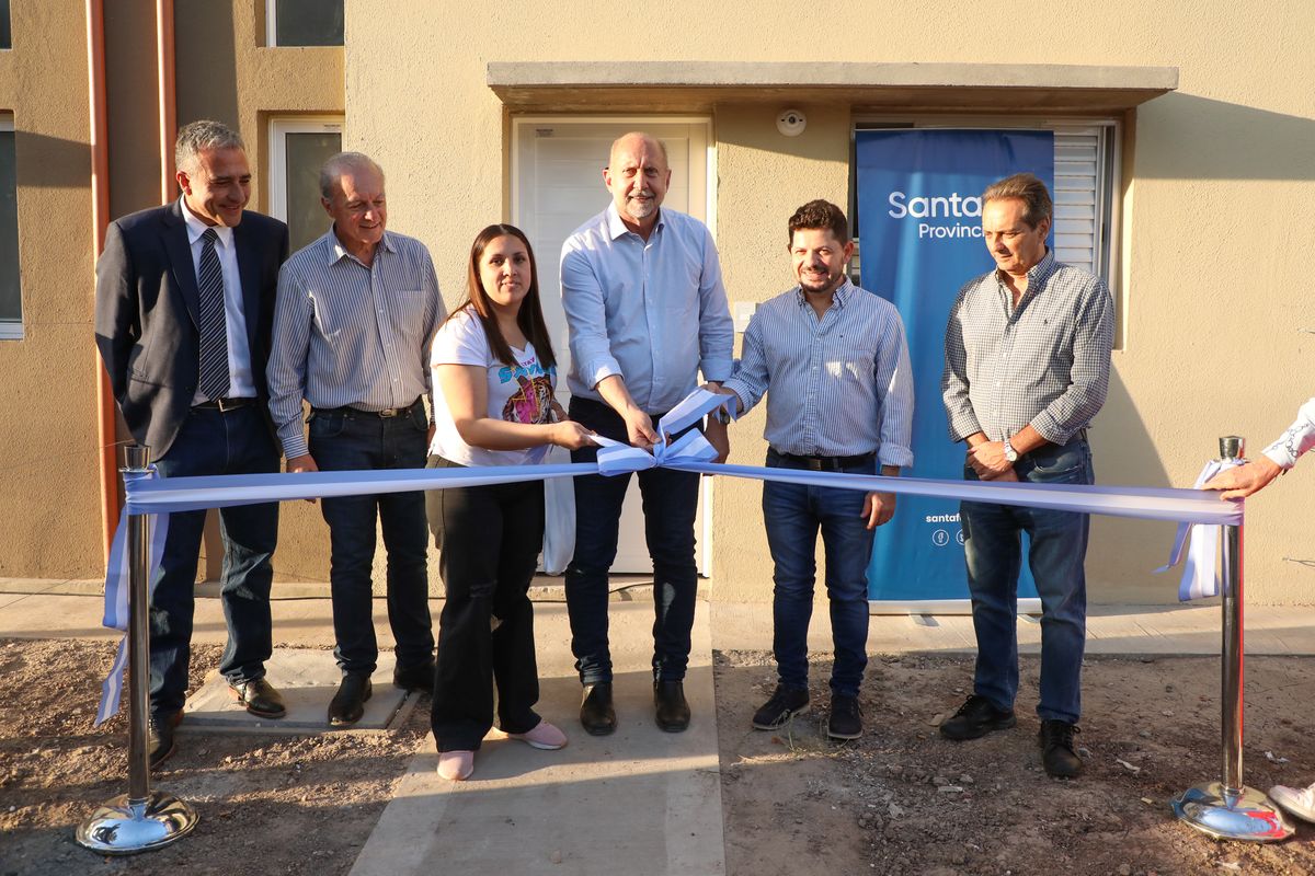 Santa Fe: entregaron 17 viviendas para familias del barrio Acería.