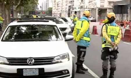 A más de una hora del operativo, el hombre fue escoltado hasta la Embajada de Rusia donde se le realizará un acta y el respectivo control. A más de una hora del operativo, el hombre fue escoltado hasta la Embajada de Rusia donde se le realizará un acta y el respectivo control.