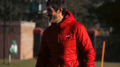 El equipo que paró Martín Minella en Colón para visitar a Almagro por la Primera Nacional