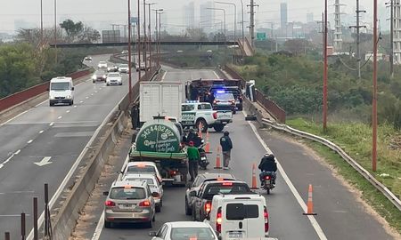 El accidente se produjo en la Ruta Nacional 168, a la altura de La Guardia.