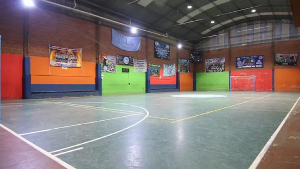 Un hombre falleció luego de discusión mientras observaba a su hijo en un partido de fútbol infantil.