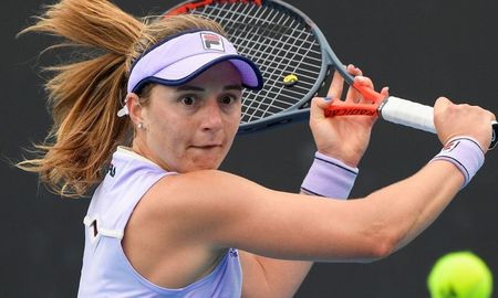 La rosarina no aprovechó un set point a favor, y finalizó de buena forma su primera experiencia sobre césped. La rosarina no aprovechó un set point a favor, y finalizó de buena forma su primera experiencia sobre césped.