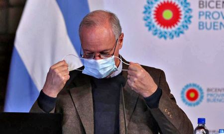 Hay un relajamiento y una sensación de que esto ya terminó, dijo el ministro de Salud de la provincia de Buenos Aires, Daniel Gollán. Hay un relajamiento y una sensación de que esto ya terminó, dijo el ministro de Salud de la provincia de Buenos Aires, Daniel Gollán.