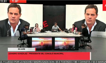 El presidente del Concejo de Santa Fe, Leandro González, destacó la construcción colectiva en materia de seguridad y la participación de las vecinales. El presidente del Concejo de Santa Fe, Leandro González, destacó la construcción colectiva en materia de seguridad y la participación de las vecinales.