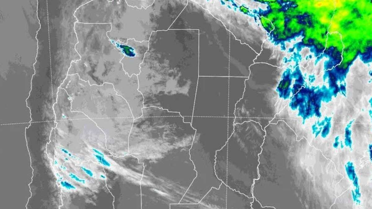 Una masa de aire frío traerá lluvias y tormentas puntualmente fuertes desde el sábado por la noche. Una masa de aire frío traerá lluvias y tormentas puntualmente fuertes desde el sábado por la noche.