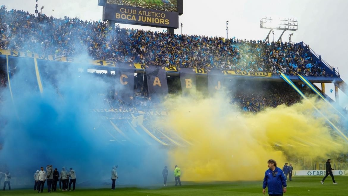 Boca y River se enfrentan este sábado a las 16 en una nueva edición del Superclásico del fútbol argentino.