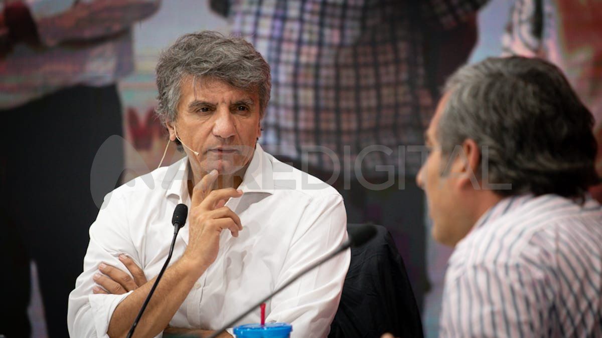 En una entrevista con Luis Mino, el Cachi afirmó que en el Justicialismo no quieren divisiones por discursos autoritarios. 