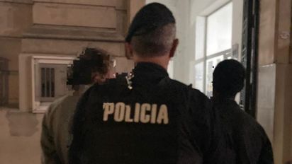 Andaban manoteando picaportes en las casas del barrio Alfonso y la policía se los llevó detenidos