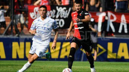 Federico Lértora podría volver al fútbol argentino donde ya jugó en Belgrano y salió campeón con Colón