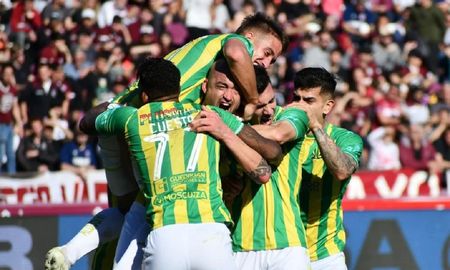 El gol de la victoria fue convertido por el uruguayo Santiago Silva a los 46 minutos del segundo tiempo del partido jugado en el estadio Ciudad de Lanús por la undécima fecha del torneo 2022 de la Liga Profesional de Fútbol (LPF). El gol de la victoria fue convertido por el uruguayo Santiago Silva a los 46 minutos del segundo tiempo del partido jugado en el estadio Ciudad de Lanús por la undécima fecha del torneo 2022 de la Liga Profesional de Fútbol (LPF).
