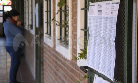 Losdatos de Equipo Mide precedieron a la movilización multitudinaria que repudia la proscripción de Cristina Kirchner. ¿Cambiará de aquí en másque uno de cada dos argentinos decida no ir a votar? Losdatos de Equipo Mide precedieron a la movilización multitudinaria que repudia la proscripción de Cristina Kirchner. ¿Cambiará de aquí en másque uno de cada dos argentinos decida no ir a votar?