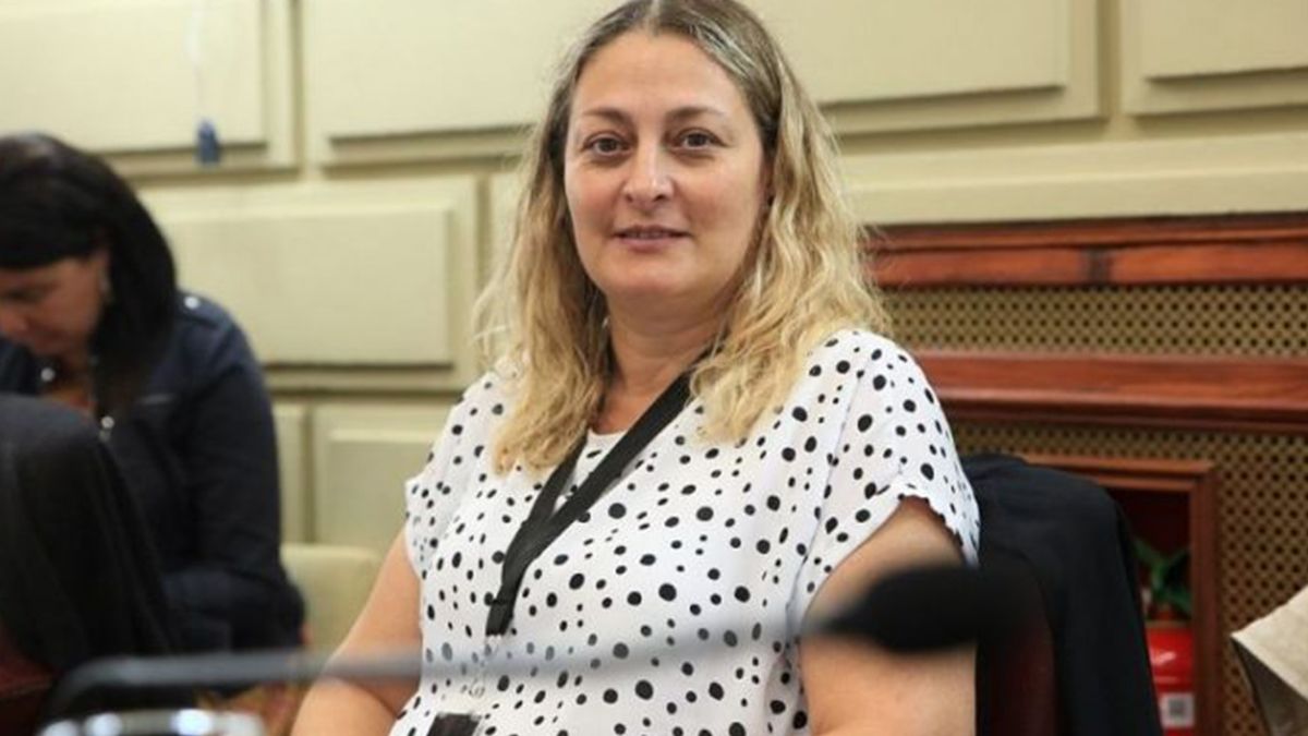 La legisladora y autora de la iniciativa, Silvia Ciancio, promovió el acompañamiento afectivo en la etapa final de personas enfermas con COVID-19 y que también se pueda aplicar el protocolo a otras patologías.
